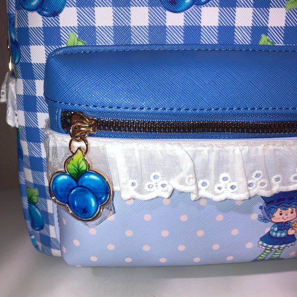 Blue strawberry shortcake Backpack - Picture 2 of 5